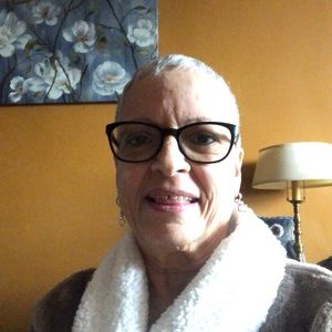 Meet your Posher, Miriam